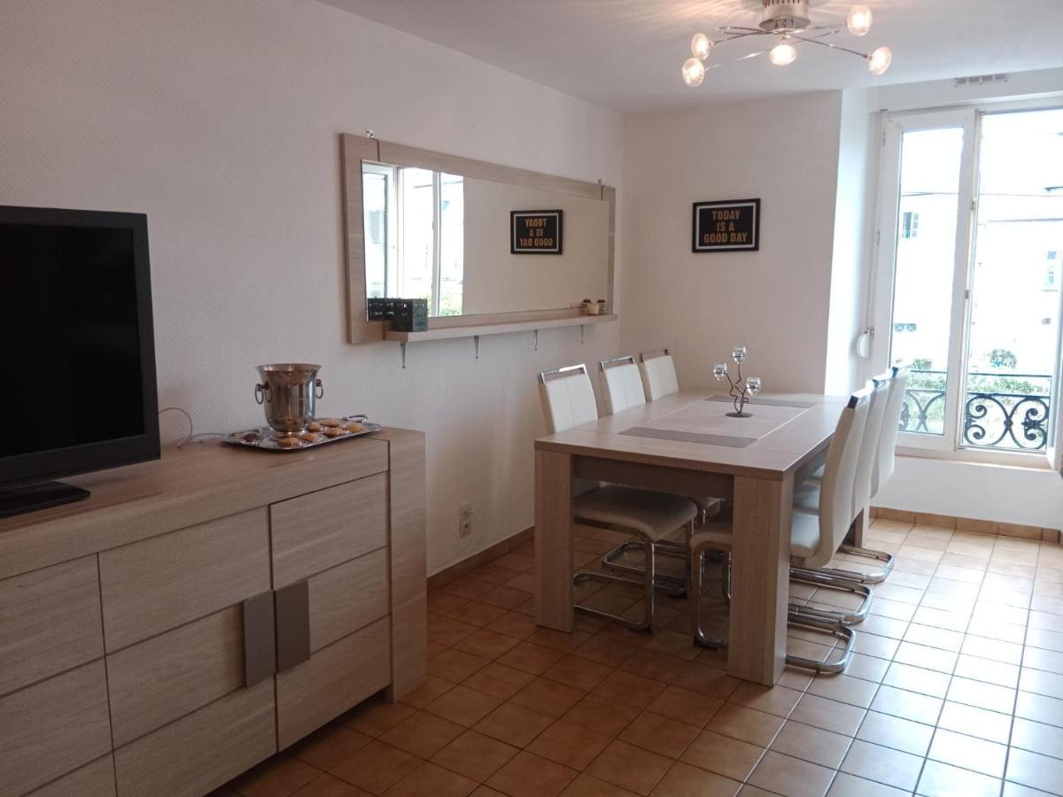 Vitre Centre Ville Bel Appartement A Decouvrir Buitenkant foto